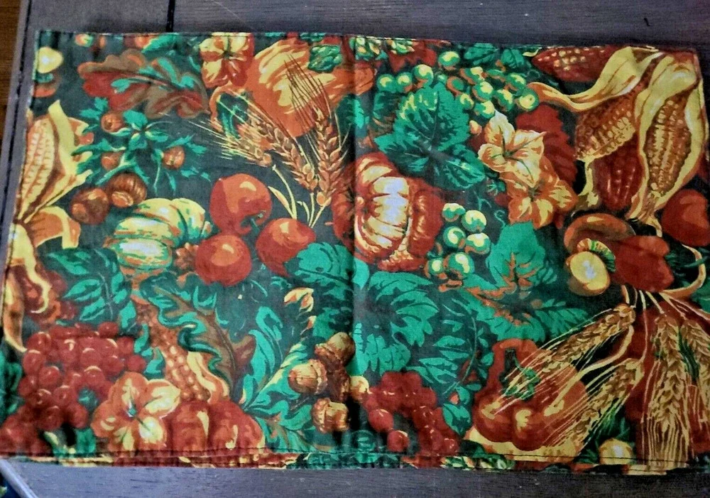 Vtg Set 4 Fall Harvest Gourds Thanksgiving Cloth Placemats Table Veggies
